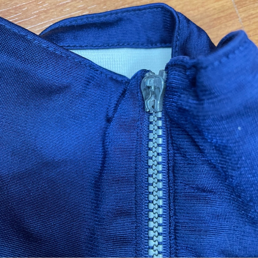 Adidas jacket - Picture 4 of 4